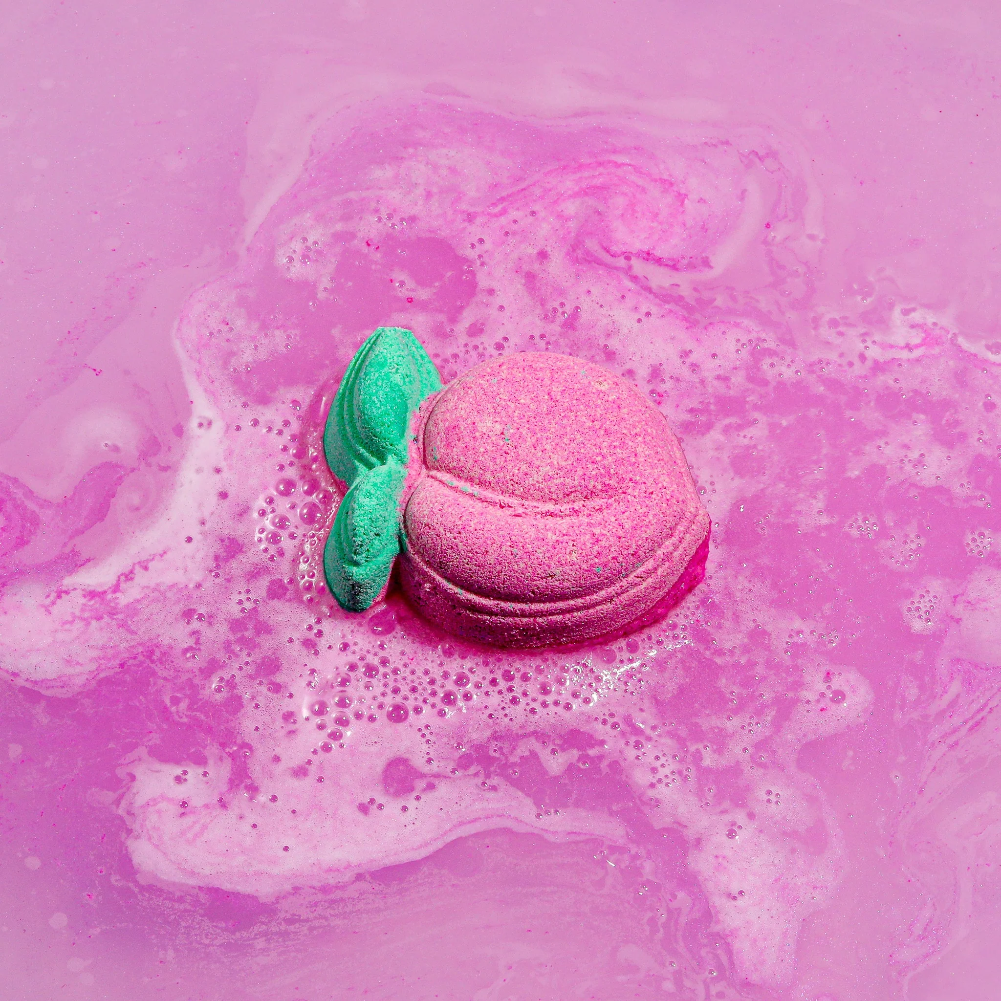 Peach Fuzz Luxury Bath Bomb + Genuine Diamond - Image 5