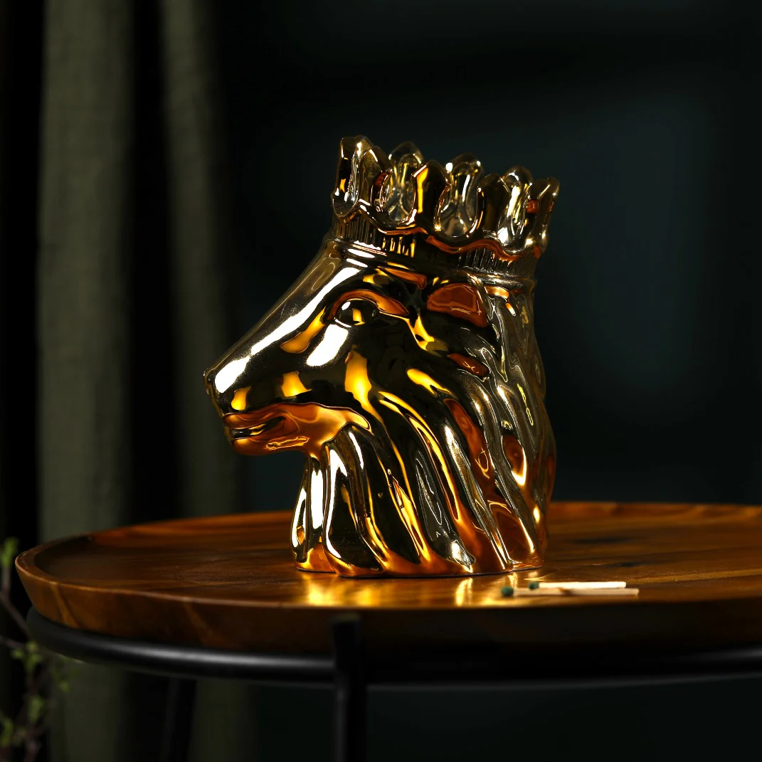 The KING Diamond Candle - Image 4